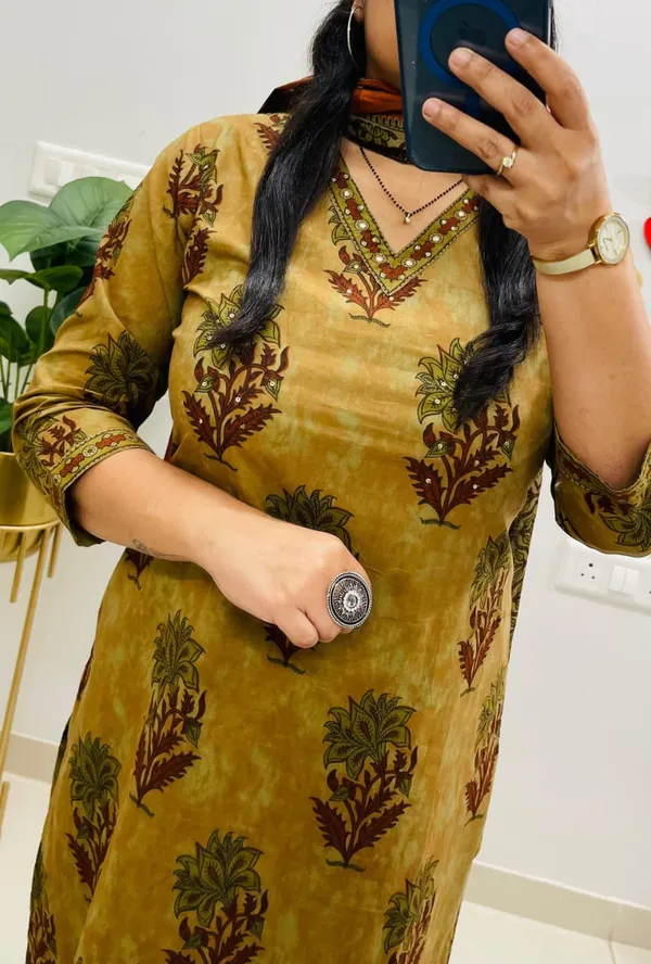 Zariya_Kalamkari_Print_Cotton_Suit_Set_With_Dupatta
