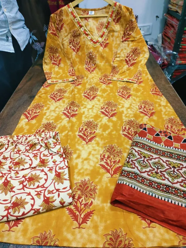 Zariya_Kalamkari_Print_Cotton_Suit_Set_With_Dupatta