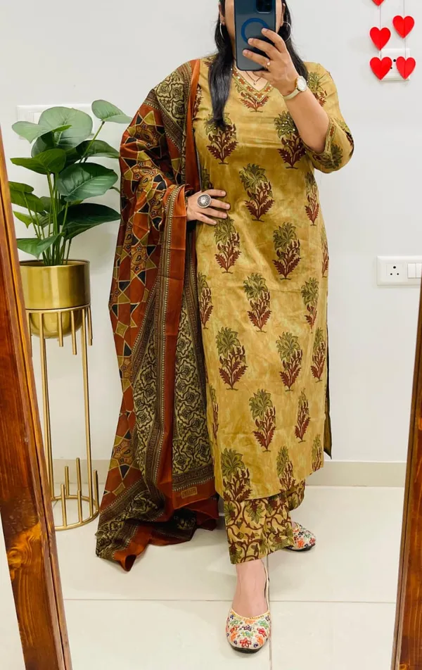 Zariya_Kalamkari_Print_Cotton_Suit_Set_With_Dupatta