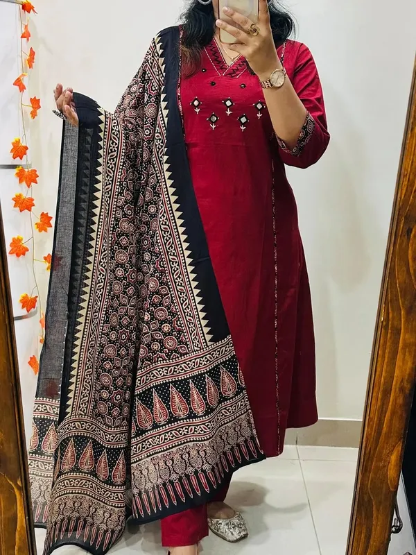 Maroon_Embroidered_Anarkali_Kurta_Set_With_Mirror_Work_And_Contrast_Dupatta