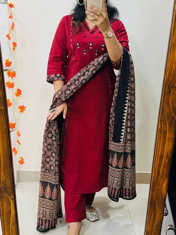 Maroon_Embroidered_Anarkali_Kurta_Set_With_Mirror_Work_And_Contrast_Dupatta
