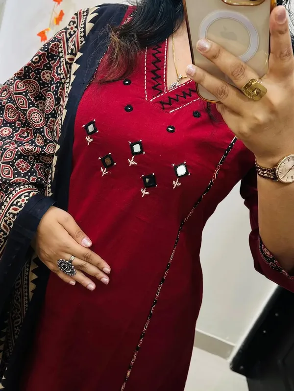 Maroon_Embroidered_Anarkali_Kurta_Set_With_Mirror_Work_And_Contrast_Dupatta