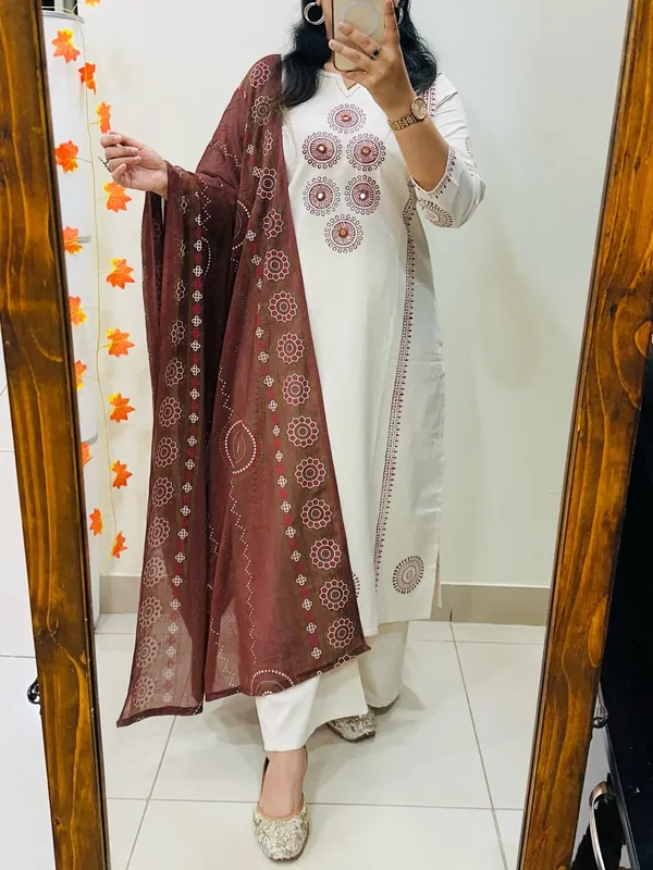 Ivory_Dhabu_Cotton_Kurta_Palazzo_Set_With_Ajrakh_Dupatta_Mirror_Work_For_Women
