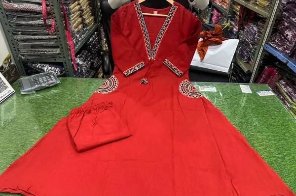 Elysian_Embroidered_Cotton_Flex_Kurti_Plazo_Set