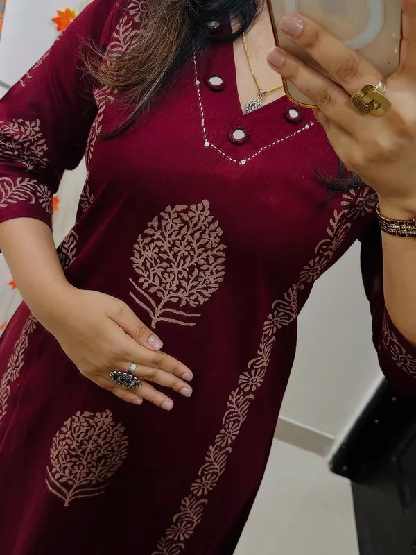 Maroon_Handblock_Cotton_Kurti_Pant_Set_With_Mirror_Sequin_Work