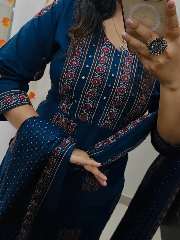 Designer_Mughal_Floral_Cotton_Kurta_Pant_Dupatta_Set_With_Mirror_Handwork_For_Women