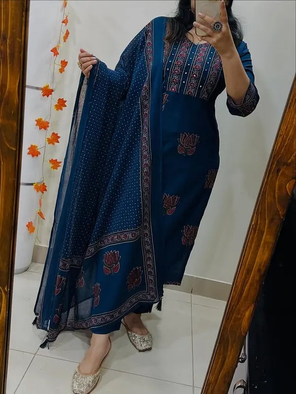 Designer_Mughal_Floral_Cotton_Kurta_Pant_Dupatta_Set_With_Mirror_Handwork_For_Women