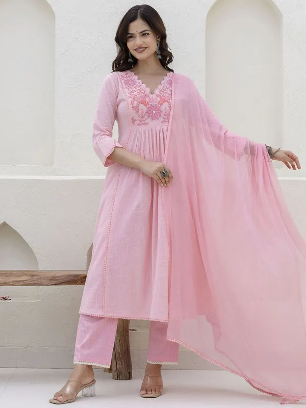 Floral_Yoke_Cotton_Slub_Kurta_Pant_Set_With_Dupatta