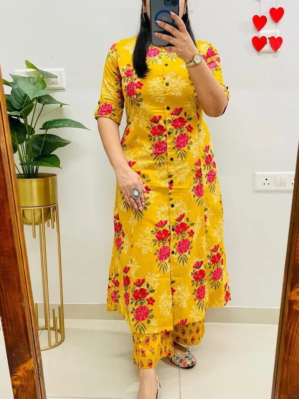 Yellow_Sardar_Floral_Cotton_Kurti_Pant_Set