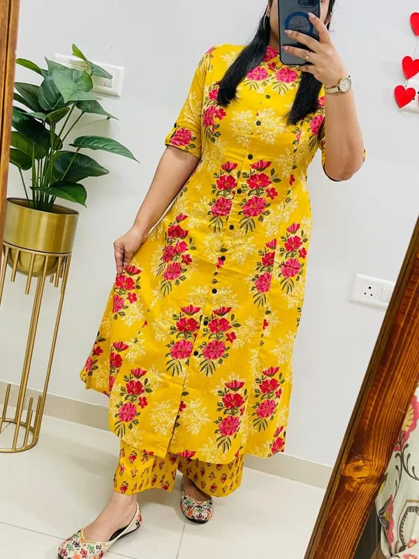 Yellow_Sardar_Floral_Cotton_Kurti_Pant_Set