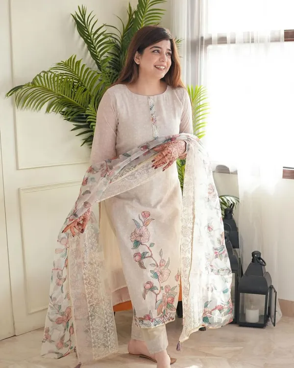 White_Lily_Elegance_Designer_Kurti_Set