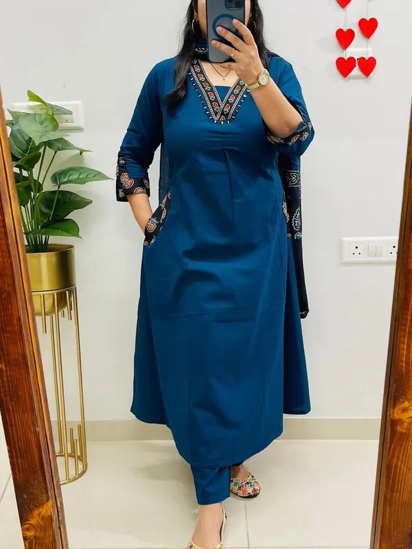 Nri_Blue_V_Neck_Handcrafted_Cotton_Kurti_Set_With_Dupatta