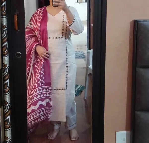 Nri_Blue_V_Neck_Handcrafted_Cotton_Kurti_Set_With_Dupatta