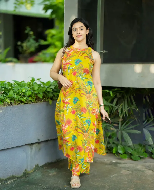 Gulnaar_Yellow_Floral_Kurta_Palazzo_Set