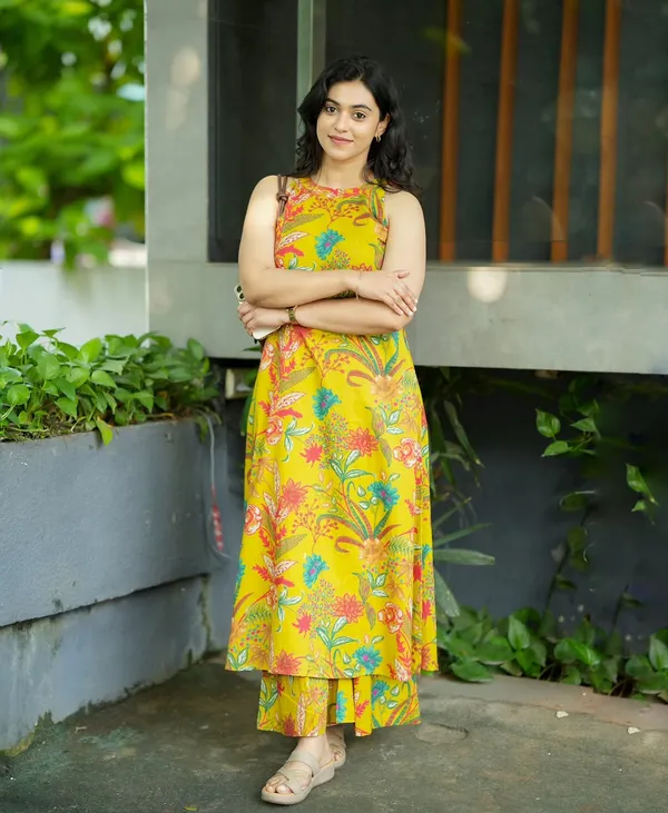Gulnaar_Yellow_Floral_Kurta_Palazzo_Set