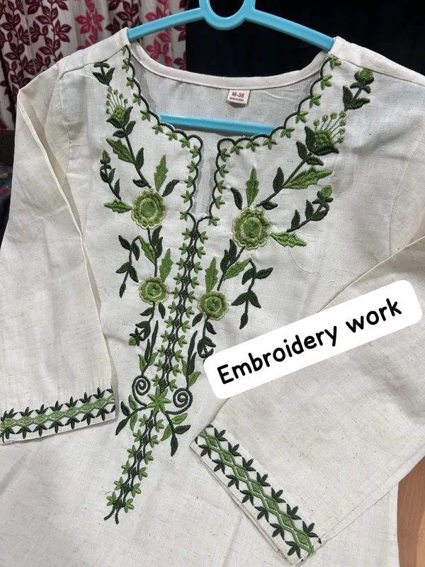 Ivory_Aura_Handloom_Embroidered_Cotton_Flex_Suit_Set