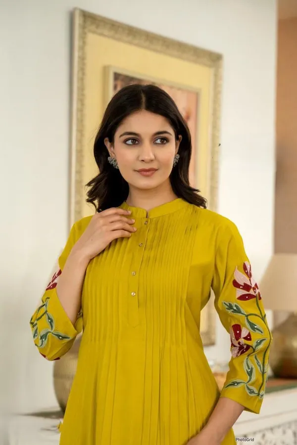 Sunshine_Pintuck_Cotton_Kurti_Set