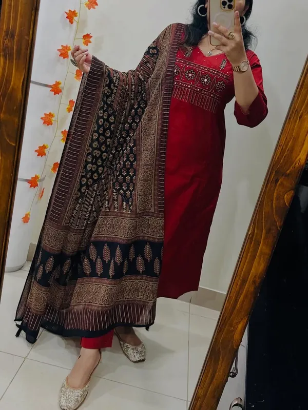 Maroon_Heavy_Cotton_Embroidered_Kurta_Pant_Set_With_Printed_Dupatta_For_Women