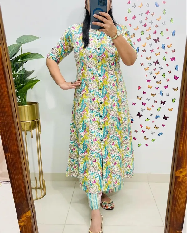 Meadow_Paisley_Cotton_Kurti_Pant_Set