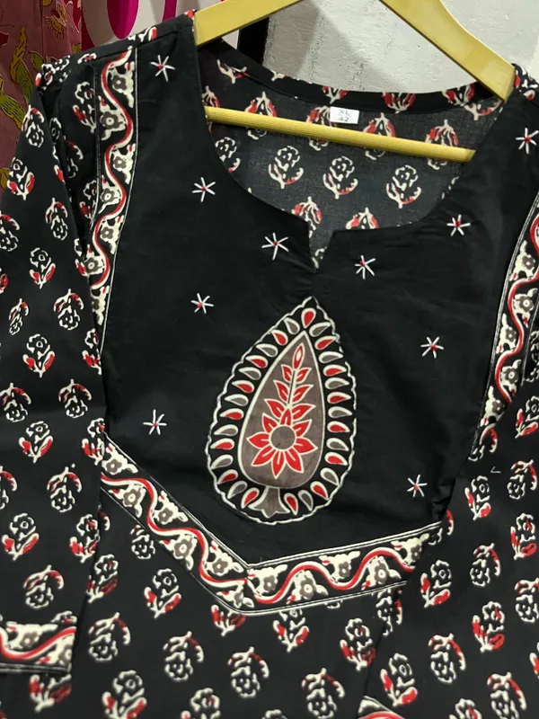 Pure_Cotton_Kurti_Pant_Dupatta_Set_For_Women_Embroidered_3_Piece_Ethnic_Suit