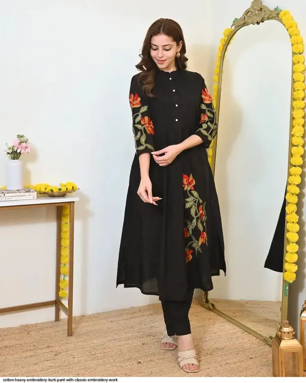 Black_A_Line_Threadwork_Cotton_Kurta_Set
