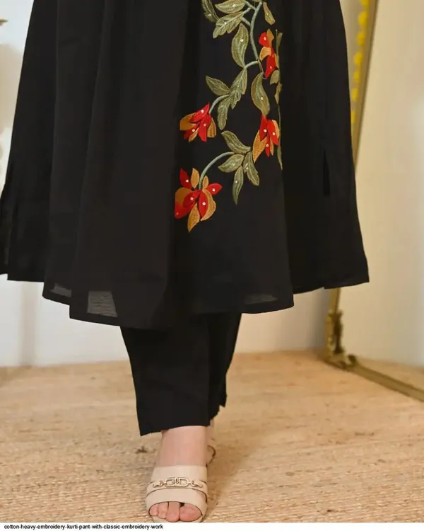 Black_A_Line_Threadwork_Cotton_Kurta_Set