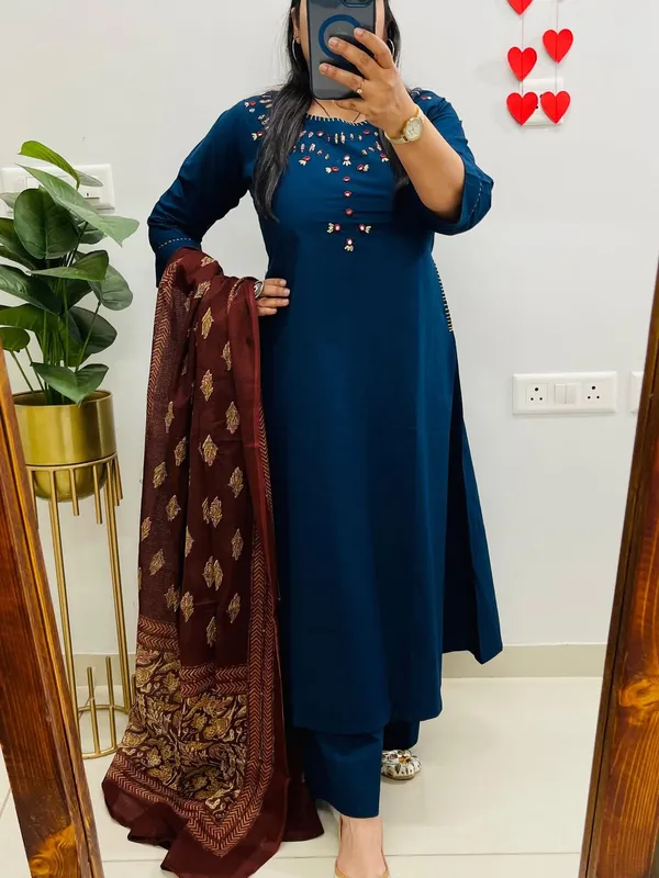 Nri_Blue_Embroidered_Cotton_Kurti_Set_With_Dupatta