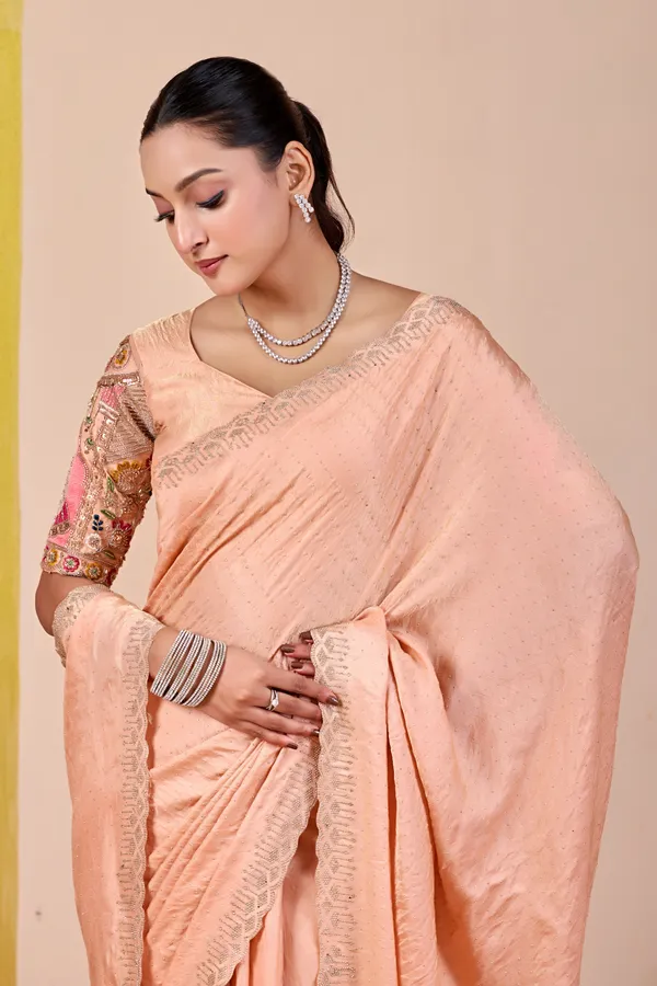 Peach_Textured_Traditional_Saree_for_Women
