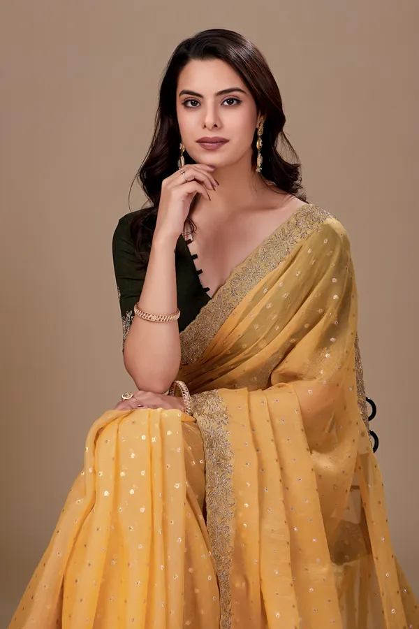 Yellow_Embellished_Saree_For_Women