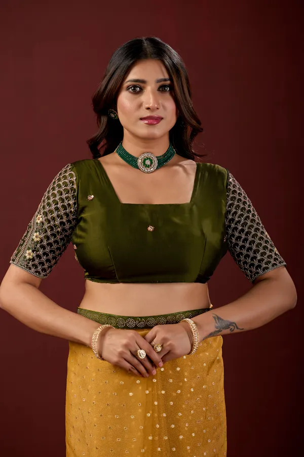 Mustard_Embellished_Saree_With_Blouse_For_Women