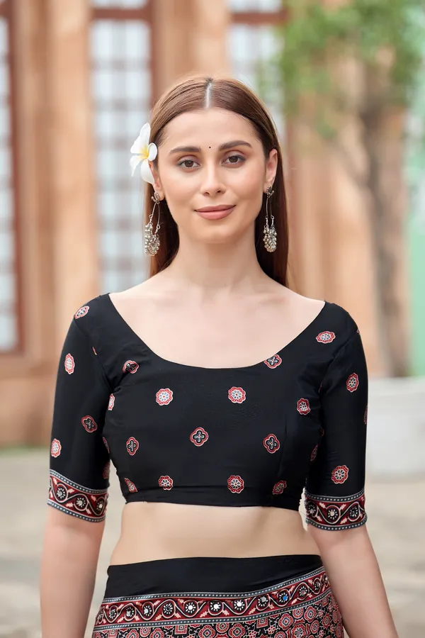 Black_Ajrak_Floral_Geometric_Printed_Saree_For_Women