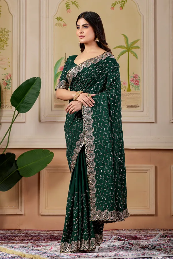 Green_Printed_Saree_With_Ornate_Border_for_Women