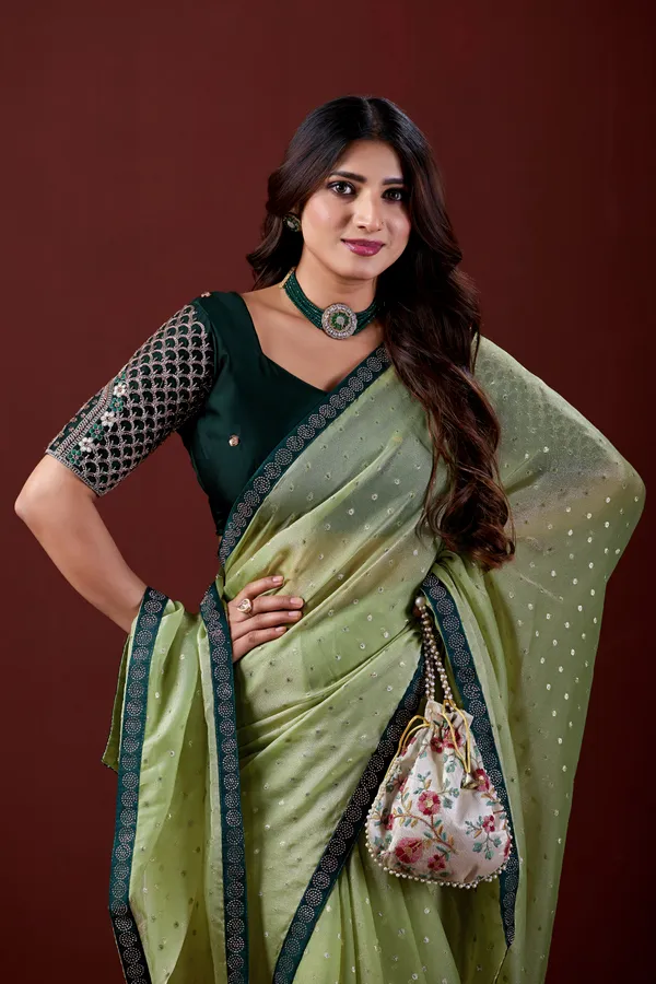 Green_Embellished_Saree_for_Women