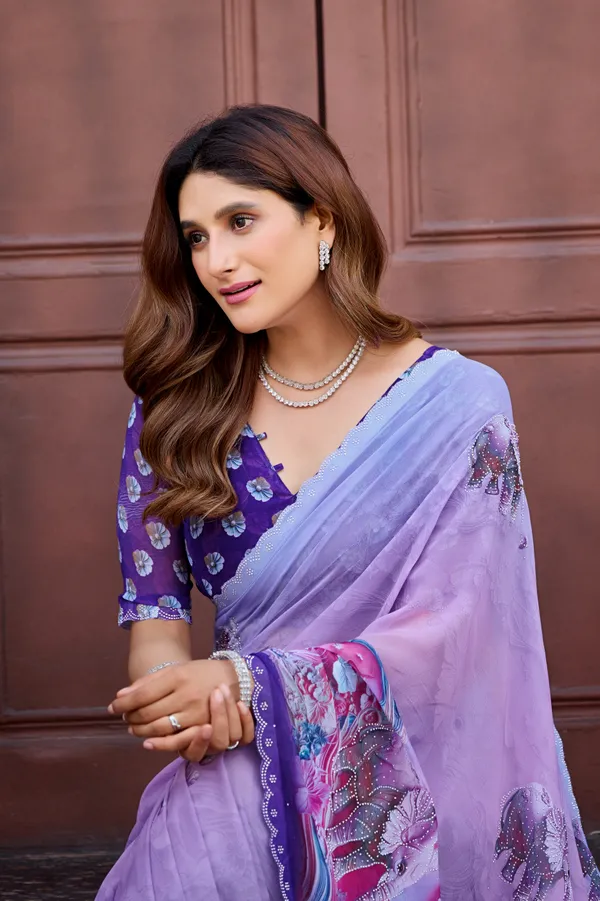 Lavender_Georgette_Floral_Paisley_Printed_Saree_For_Women