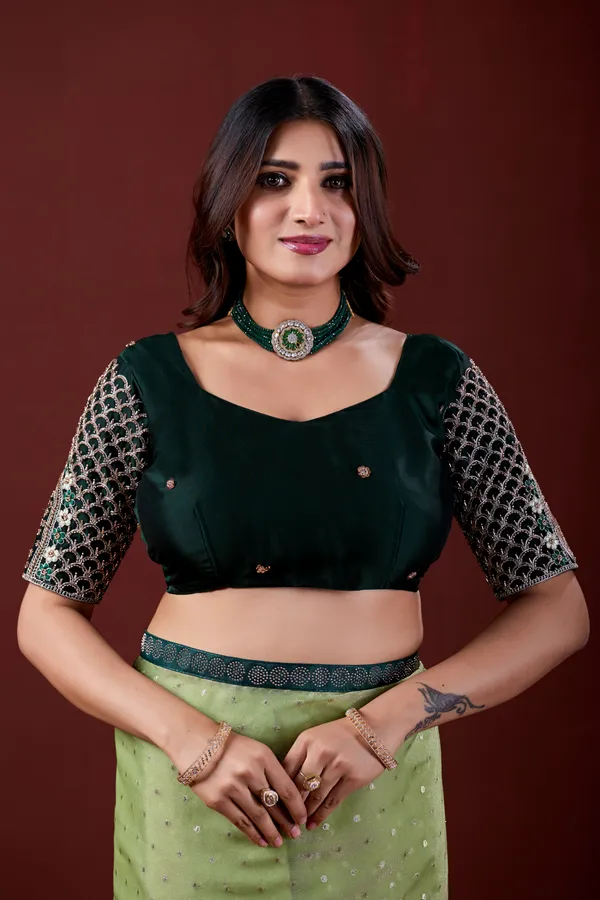 Green_Embellished_Saree_for_Women