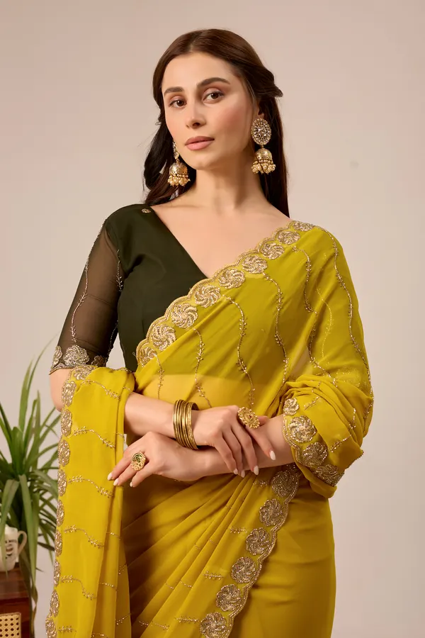 Yellow_Embroidered_Saree_With_Blouse_For_Women