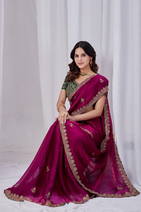 Magenta_Embroidered_Saree_With_Green_Blouse_For_Women