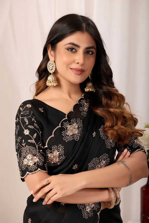Black_Embroidered_Saree_For_Women