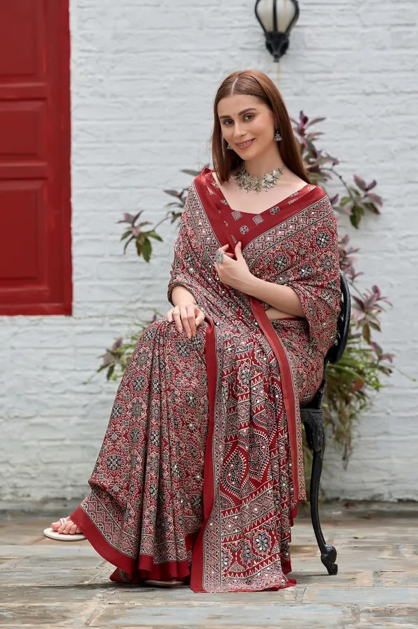 Red_Printed_Saree_For_Women