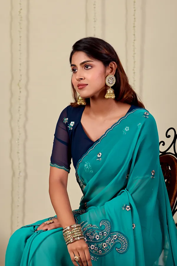 Teal_Embroidered_Saree_With_Blouse_For_Women