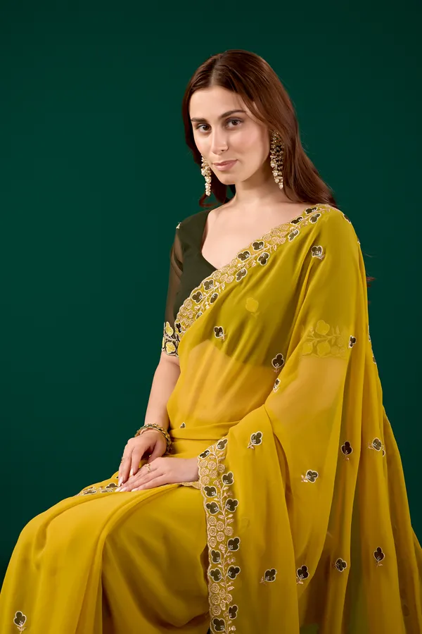 Yellow_Floral_Border_Saree_With_Blouse_For_Women