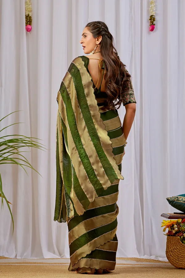Green_Embroidered_Saree_For_Women