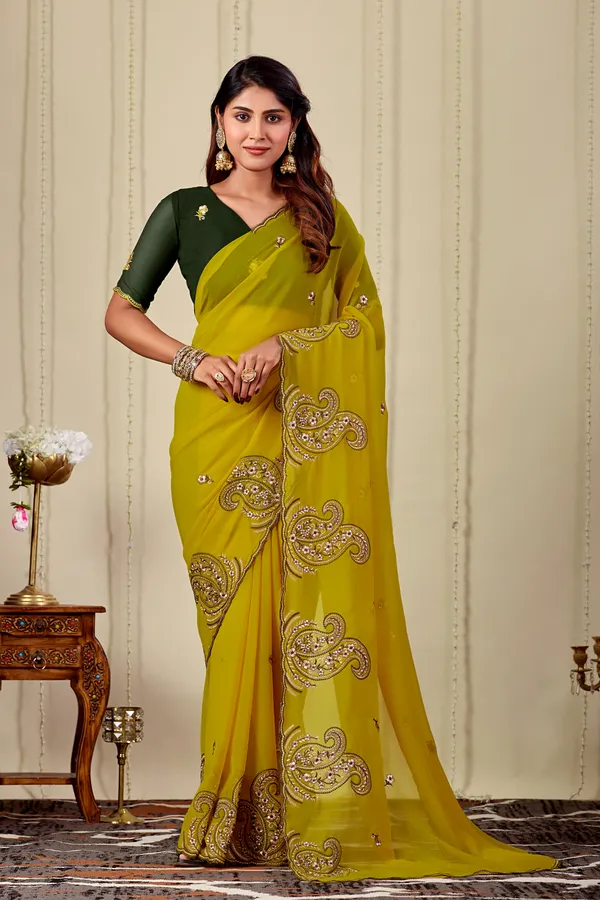 Mustard_Embroidered_Saree_With_Blouse_for_Women