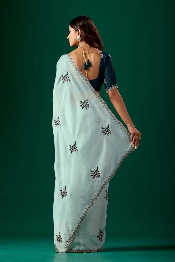 Mint_Lightweight_Floral_Print_Saree_for_Women