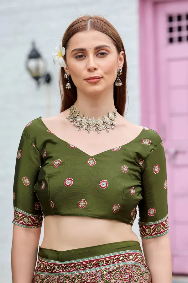 Green_Printed_Saree_For_Women