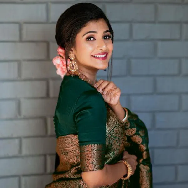 Deep_Green_And_Brown_Jacquard_Premium_Saree_For_Women