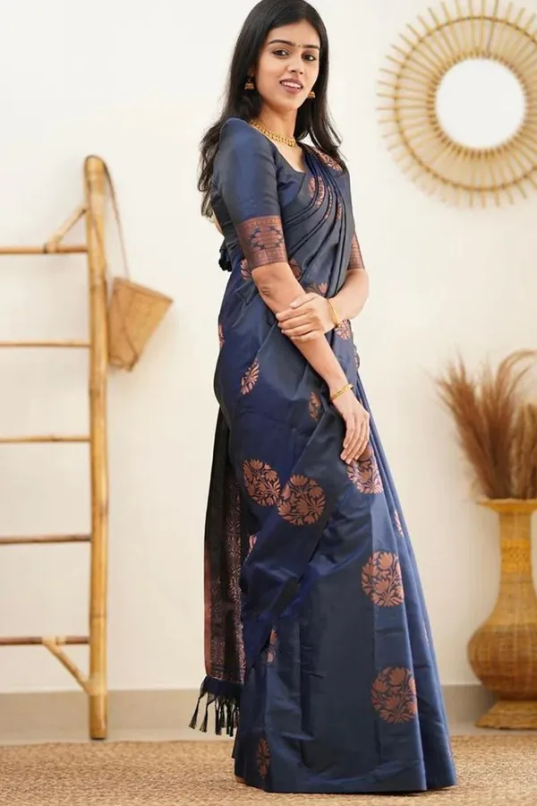 Navy_Blue_Jacquard_Premium_Saree_For_Women