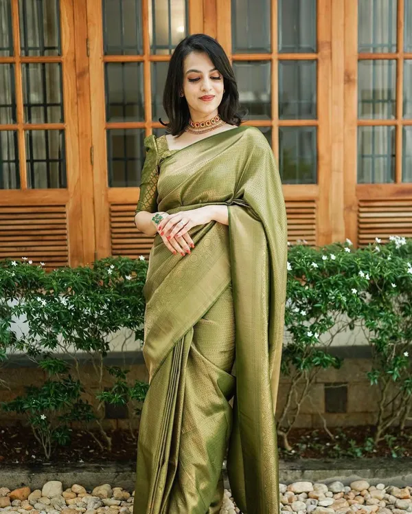 Olive_Green_Jacquard_Premium_Saree_For_Women