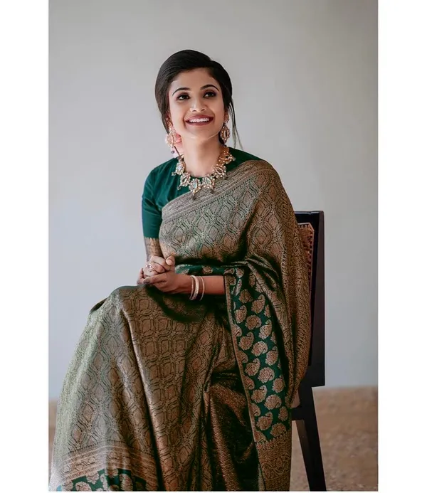 Deep_Green_And_Brown_Jacquard_Premium_Saree_For_Women
