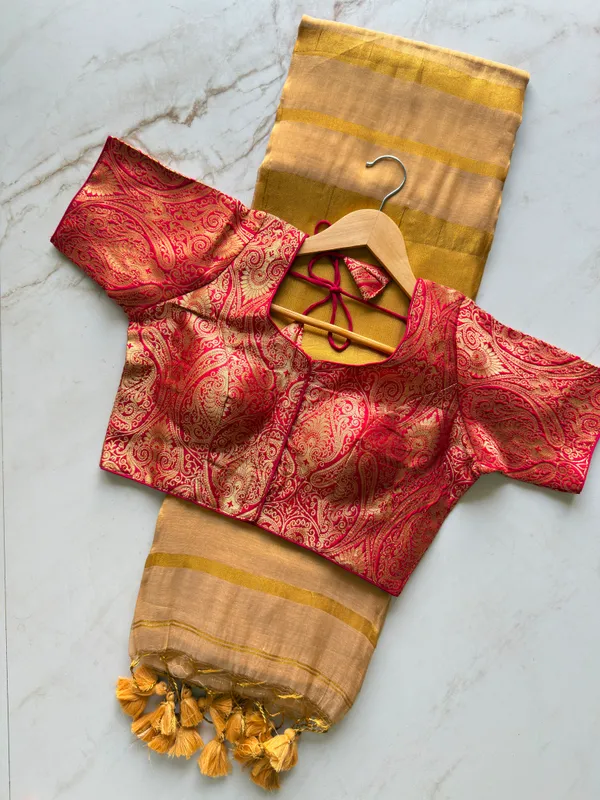 Gold_Jacquard_Premium_Saree_For_Women